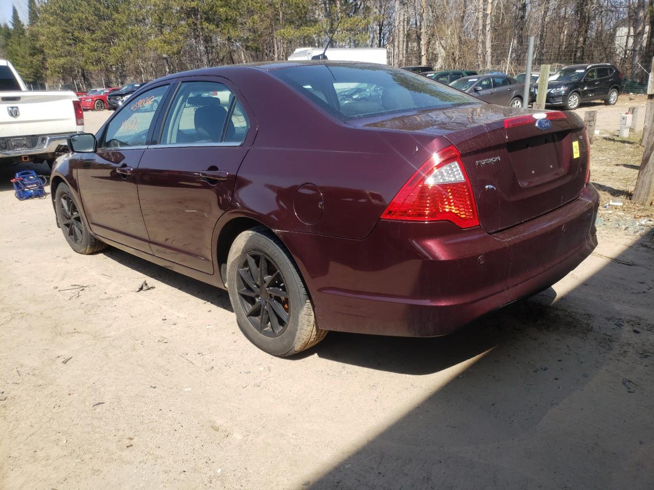 Photo 3 from auction – 2011 FORD FUSION SE with VIN 3FAHP0HA2BR160871