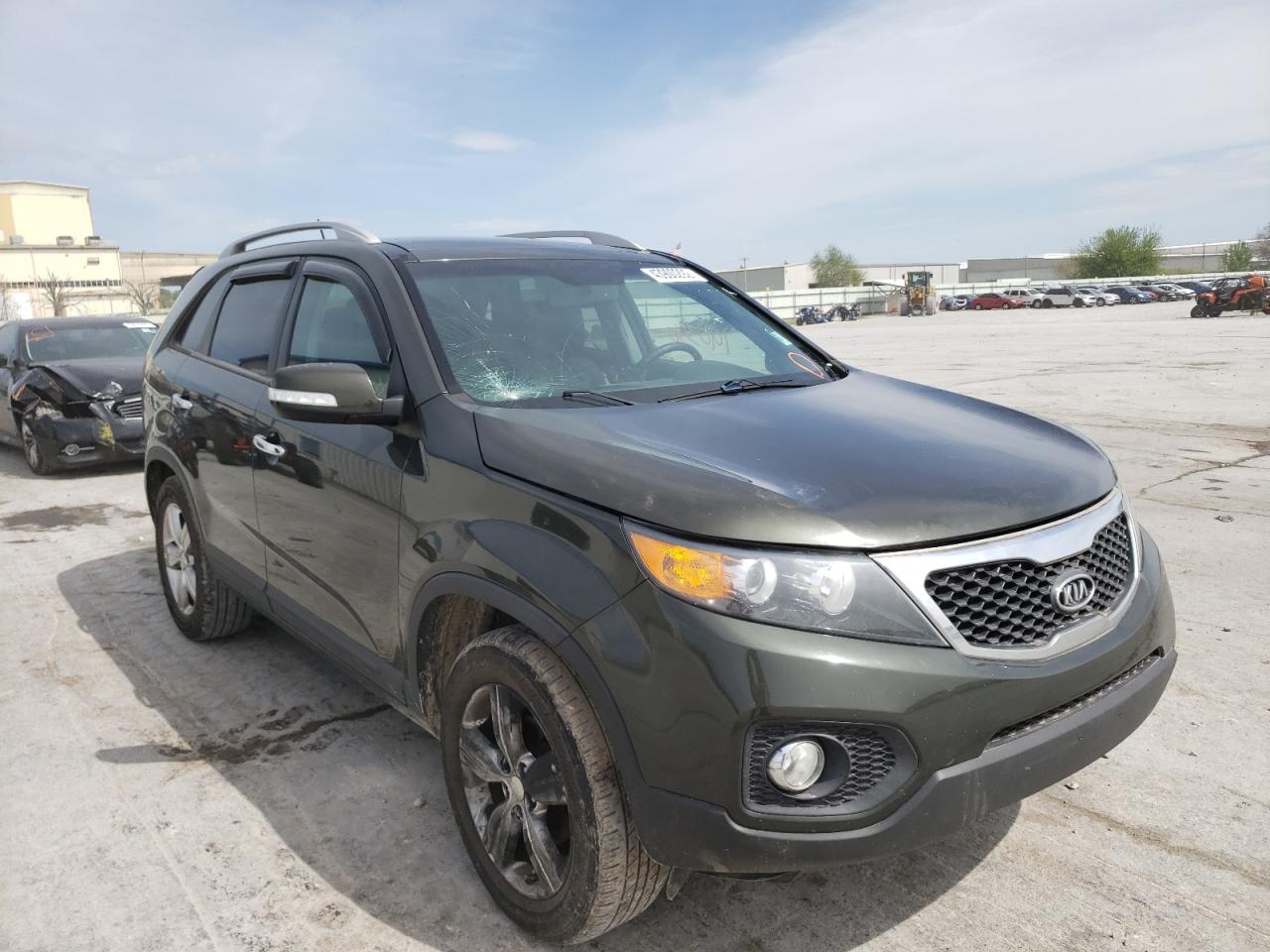 KIA SORENTO EX 2012 with VIN 5XYKU4A2XCG245083 - Photo from auction