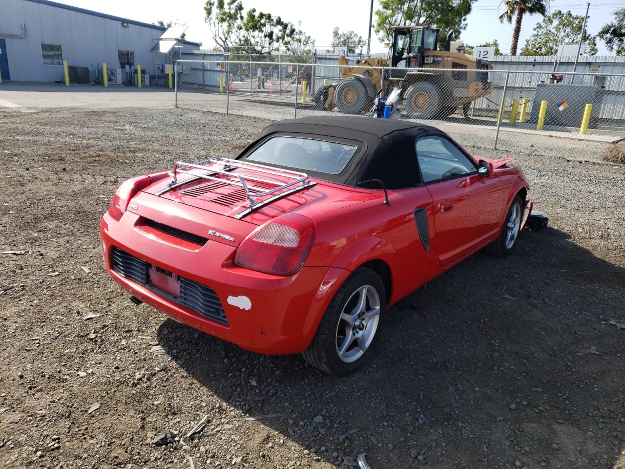 Photo 4 from auction – 2000 TOYOTA MR2 SPYDER with VIN JTDFR3205Y0020464