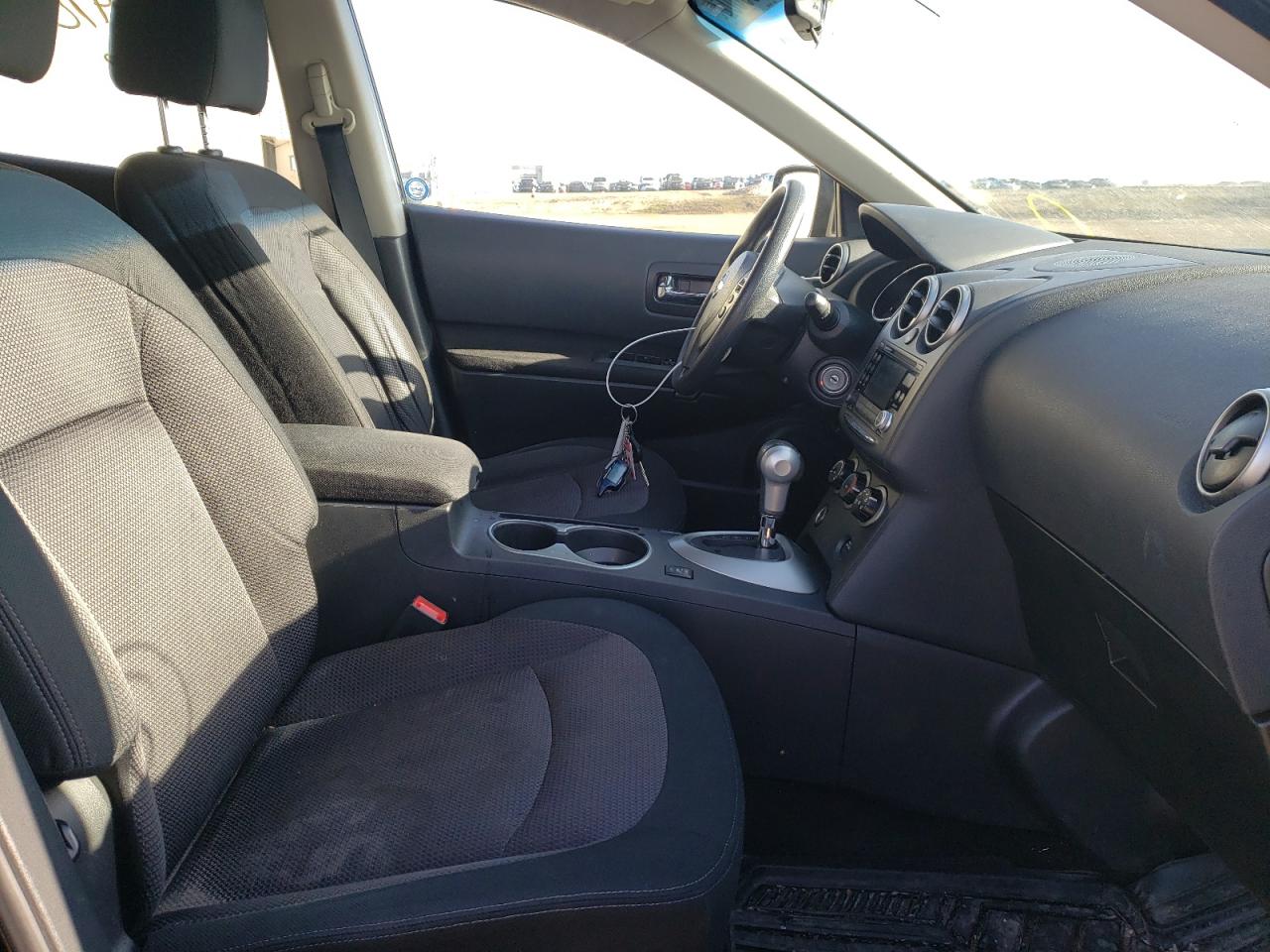 Photo 5 from auction – 2011 NISSAN ROGUE S with VIN JN8AS5MT2BW180781