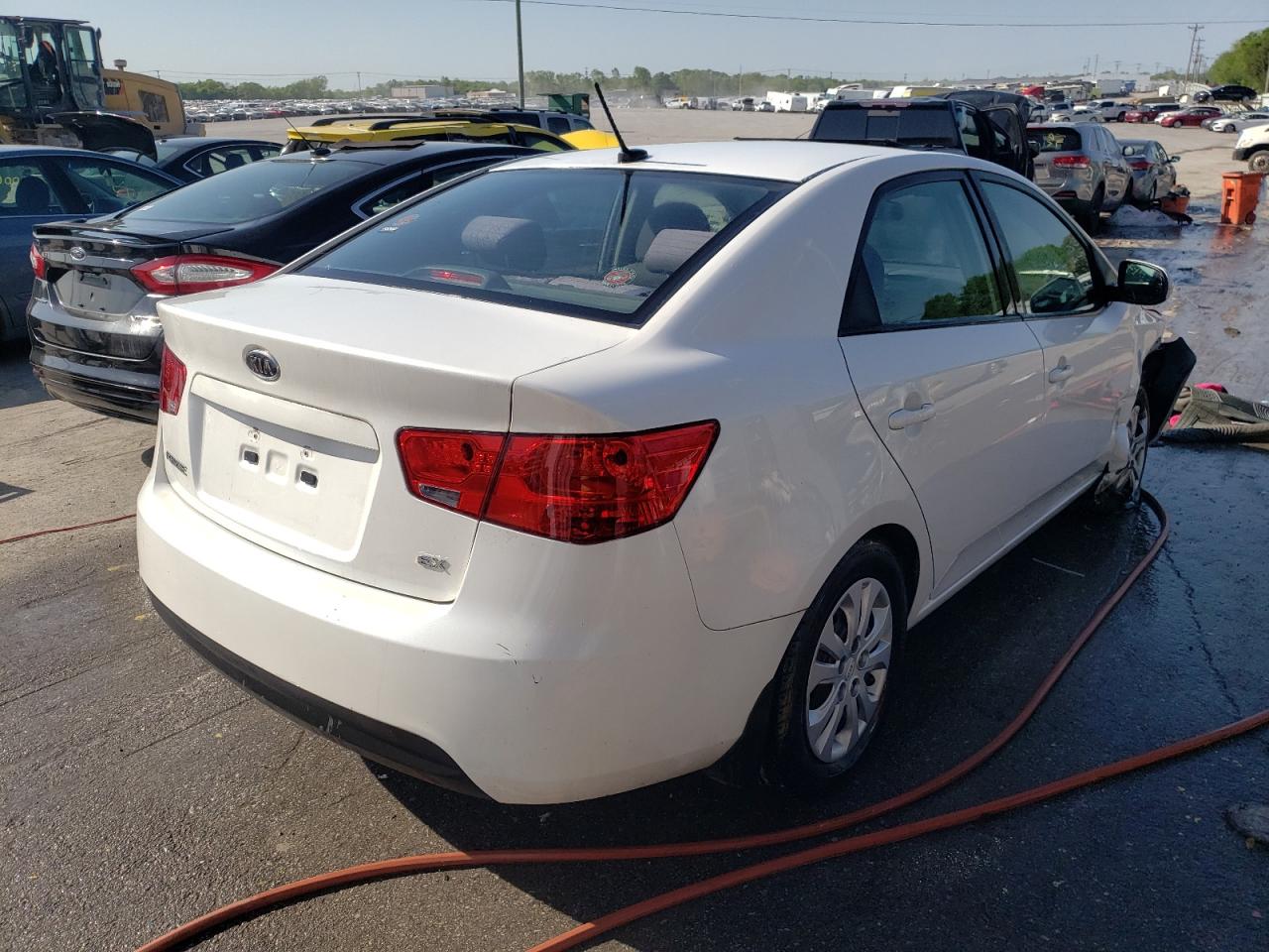 Photo 4 from auction – 2012 KIA FORTE EX with VIN KNAFU4A28C5606107