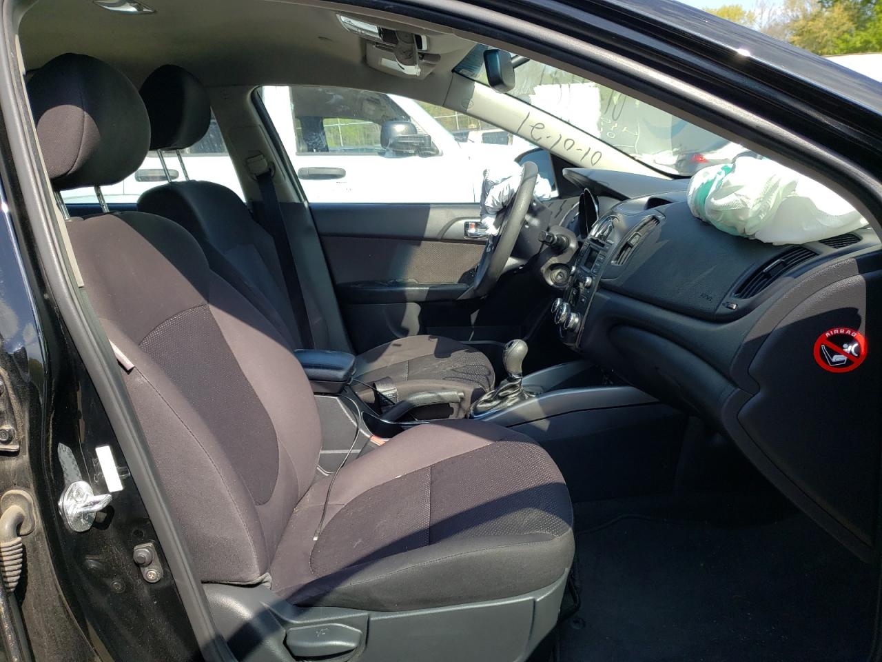 Photo 5 from auction – 2013 KIA FORTE EX with VIN KNAFU4A2XD5705318