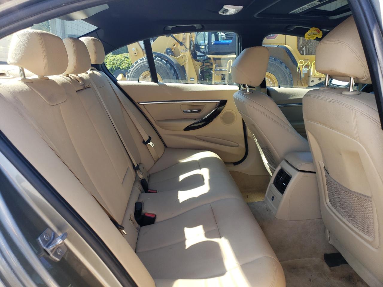 Photo 6 from auction – 2016 BMW 328 I SULE with VIN WBA8E9G53GNT46385