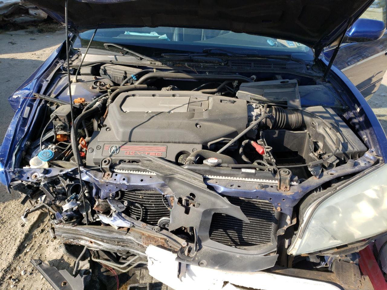 Photo 17 from auction – 2001 ACURA 3.2CL with VIN 19UYA42661A037978