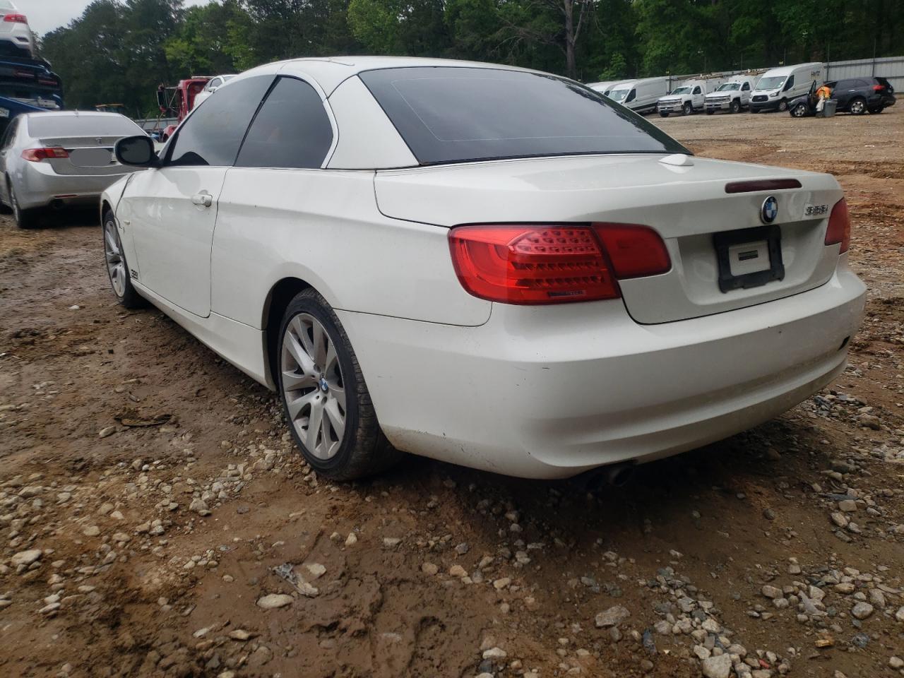 Photo 3 from auction – 2011 BMW 328 I with VIN WBADW3C55BE439447