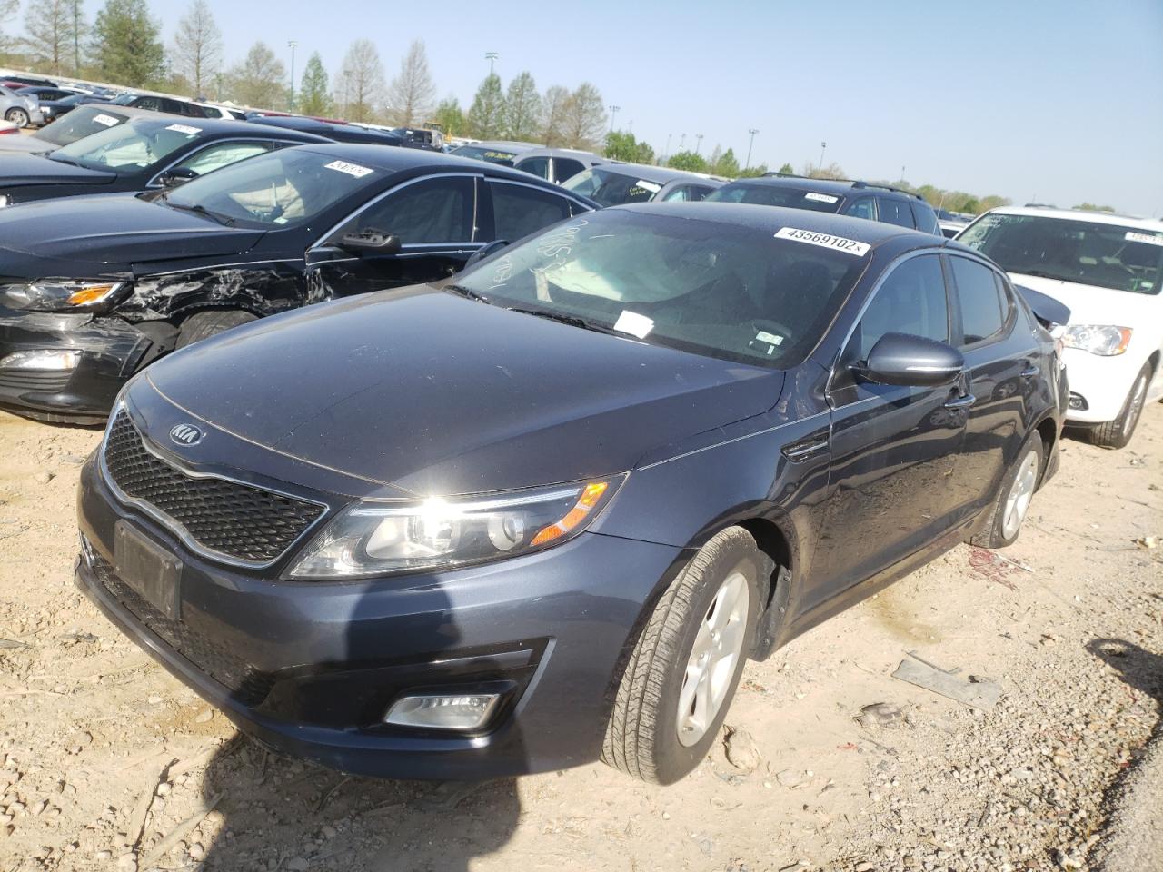 Photo 2 from auction – 2015 KIA OPTIMA LX with VIN KNAGM4A7XF5588181