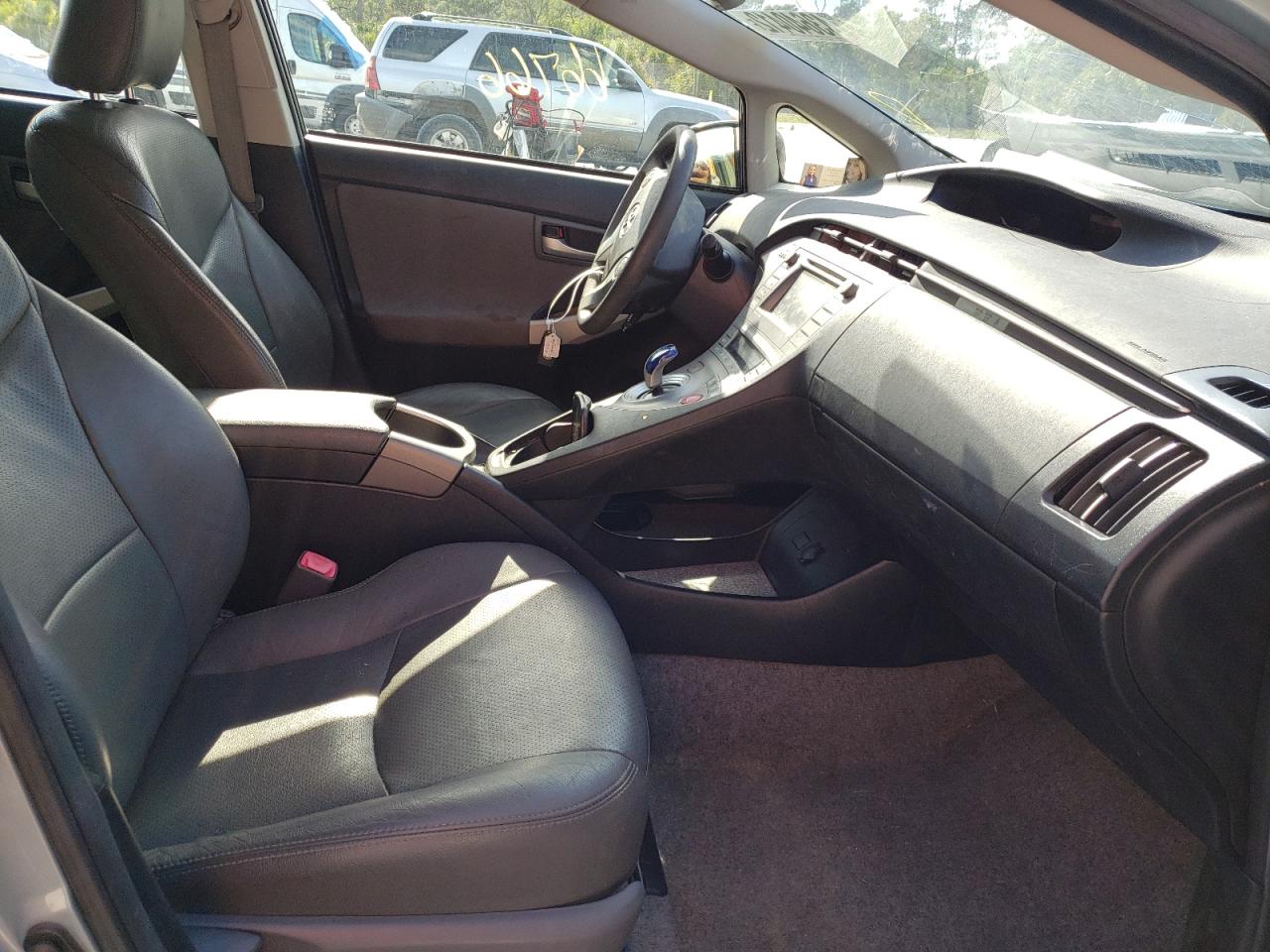 Photo 5 from auction – 2012 TOYOTA PRIUS with VIN JTDKN3DU0C1527902