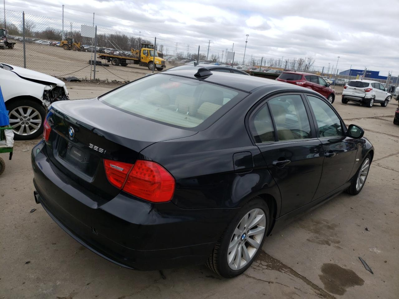 Photo 4 from auction – 2011 BMW 328 XI with VIN WBAPK7C55BA464081