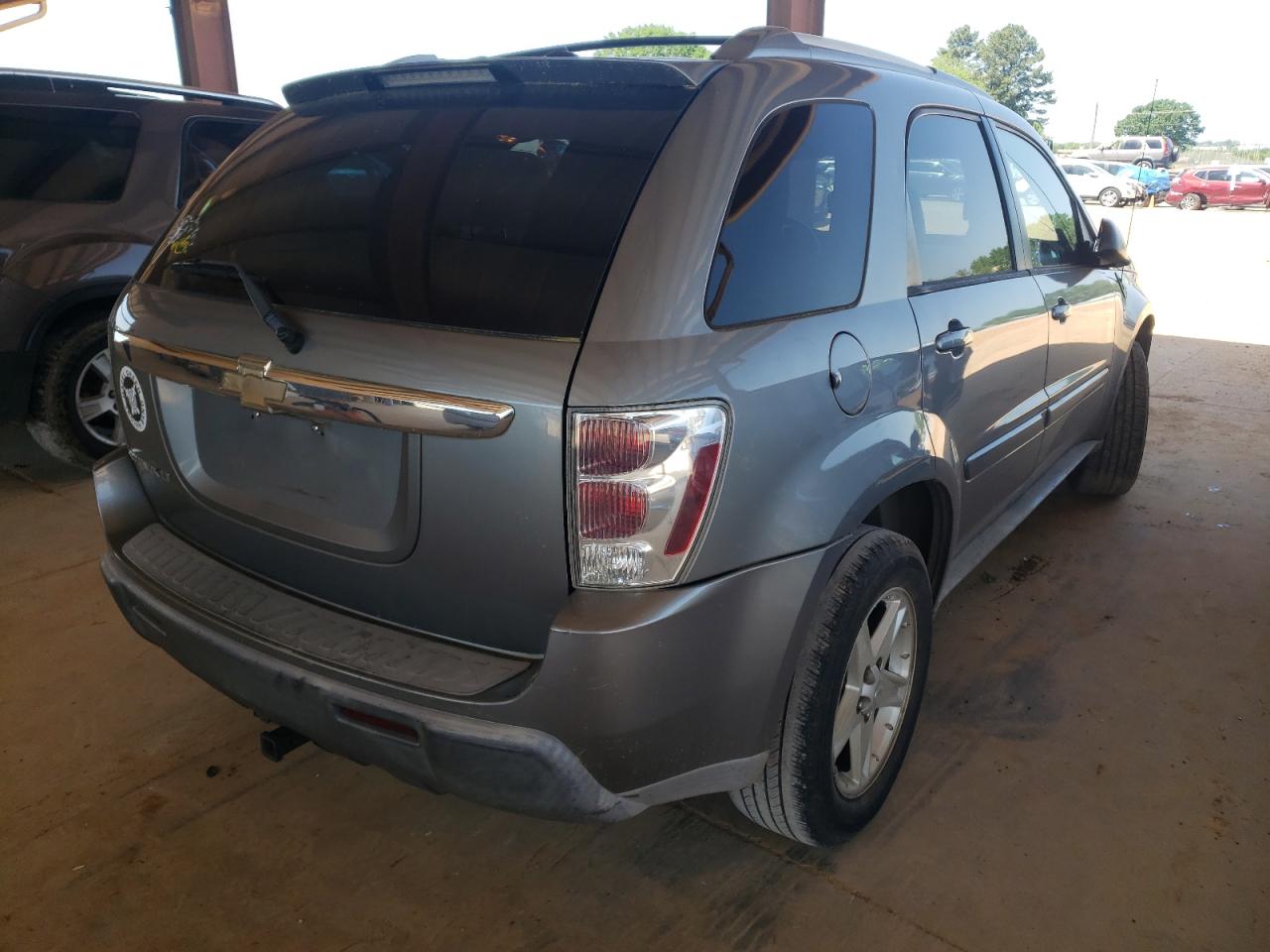 Photo 4 from auction – 2005 CHEVROLET EQUINOX LT with VIN 2CNDL63F956142059