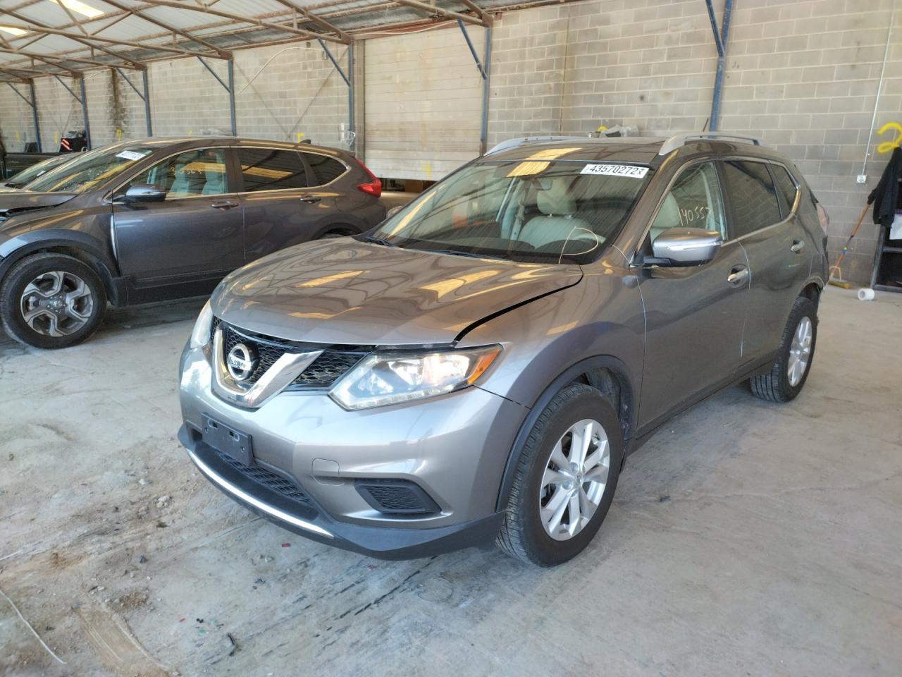Photo 2 from auction – 2015 NISSAN ROGUE S with VIN KNMAT2MT8FP515890