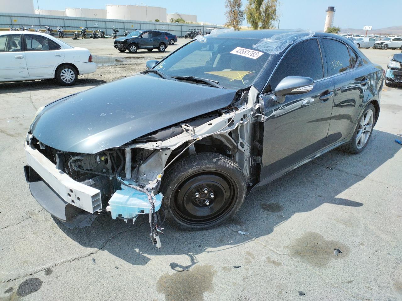 Photo 2 from auction – 2011 LEXUS IS 250 with VIN JTHBF5C24B5154829