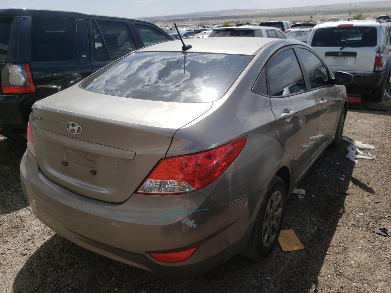 Photo 4 from auction – 2012 HYUNDAI ACCENT GLS with VIN KMHCT4AE6CU169440