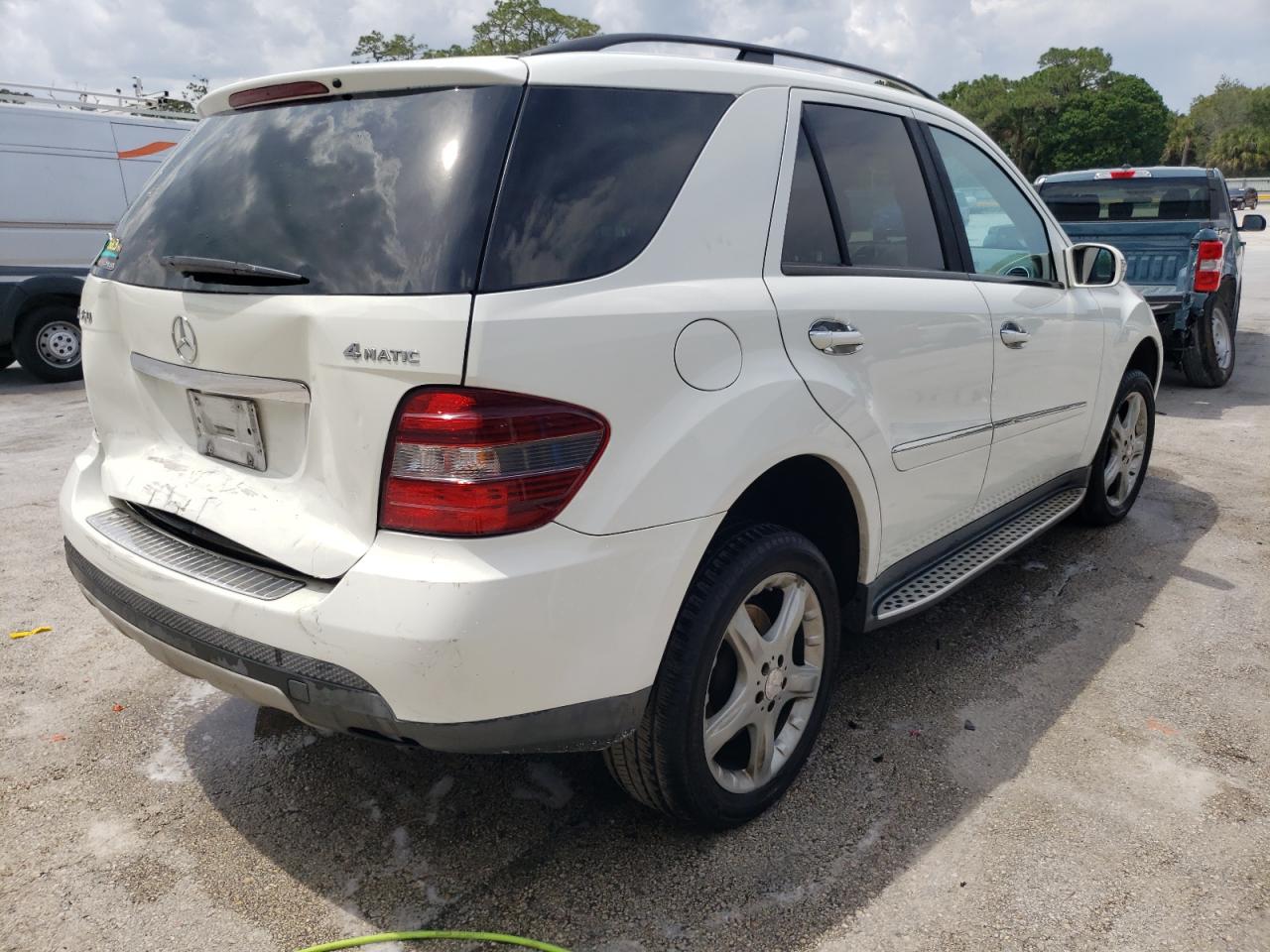 Photo 4 from auction – 2008 MERCEDES-BENZ ML 350 with VIN 4JGBB86E88A376435