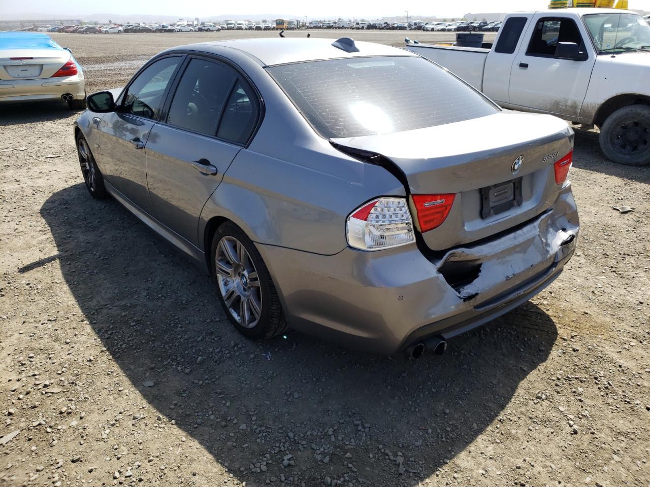 Photo 3 from auction – 2010 BMW 328 I with VIN WBAPH7C5XAA800420