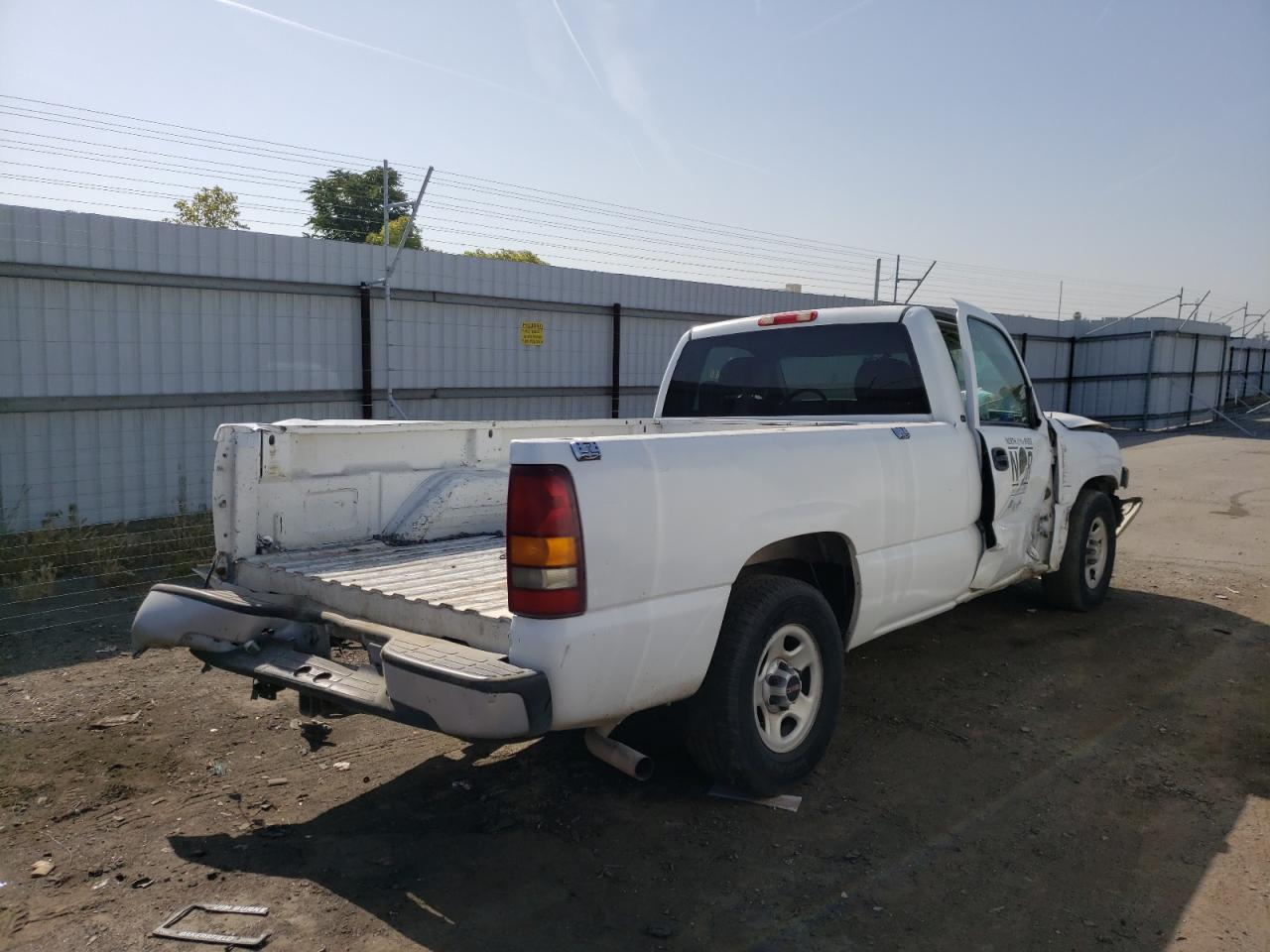 Photo 4 from auction – 2000 GMC NEW SIERRA with VIN 1GTEC14V8YE900507