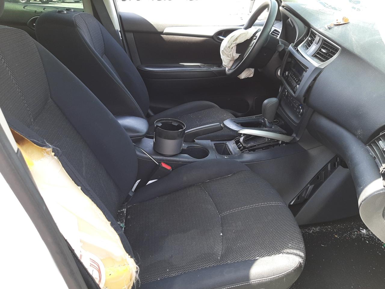 Photo 5 from auction – 2017 NISSAN SENTRA S with VIN 3N1AB7AP1HY407798