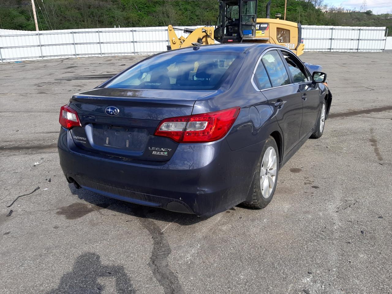 Photo 4 from auction – 2015 SUBARU LEGACY 2.5 with VIN 4S3BNAC62F3015879