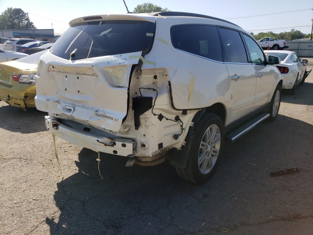 Photo 4 from auction – 2013 CHEVROLET TRAVERSE L with VIN 1GNKRGKDXDJ175578