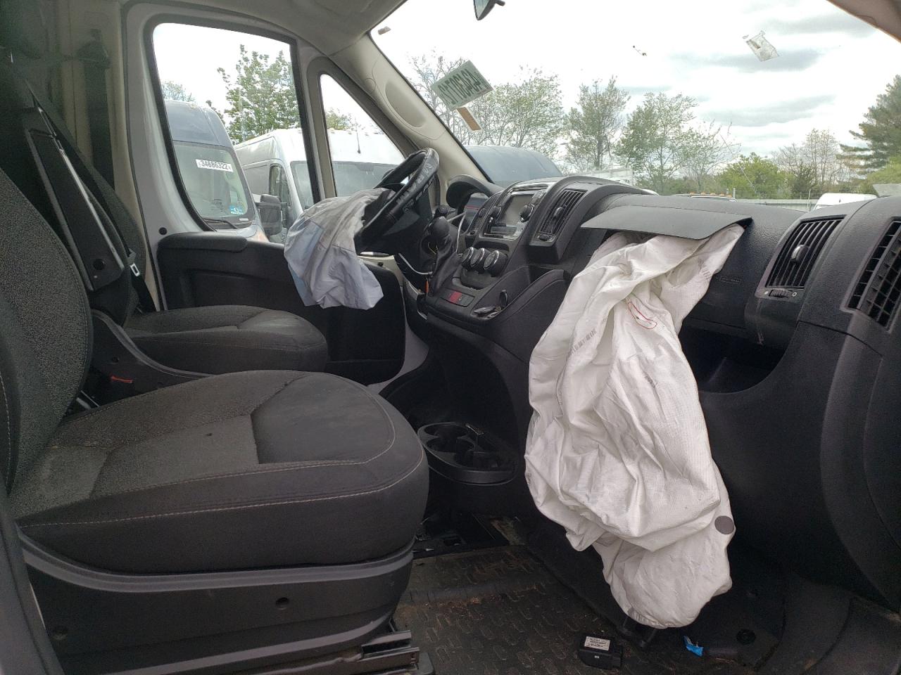 Photo 5 from auction – 2017 RAM PROMASTER with VIN 3C6TRVDG2HE544212