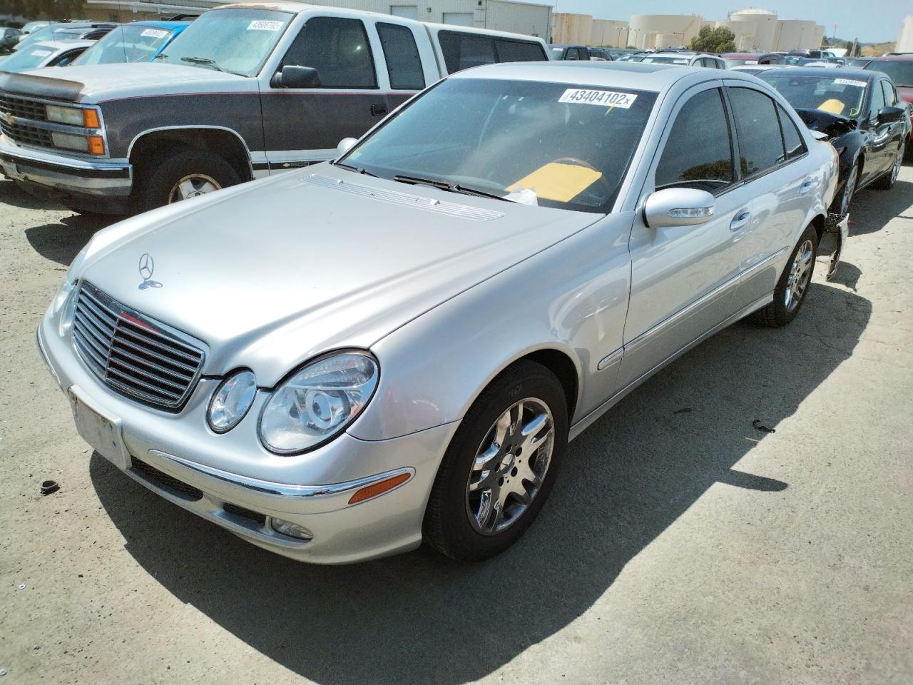 Photo 2 from auction – 2004 MERCEDES-BENZ E 320 with VIN WDBUF65J14A439162