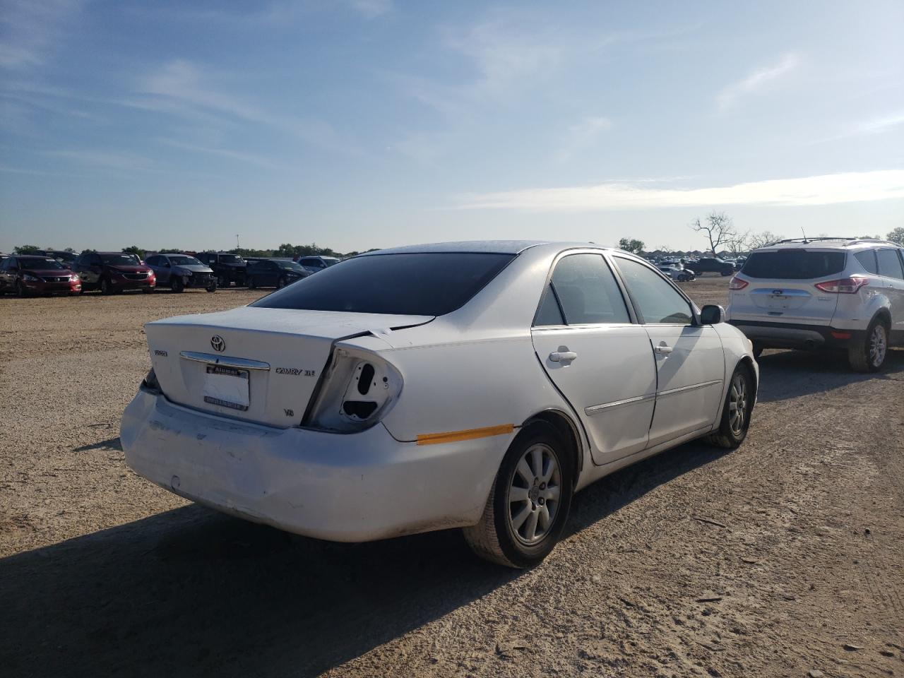 Photo 9 from auction – 2003 TOYOTA CAMRY LE with VIN 4T1BF30K83U045528