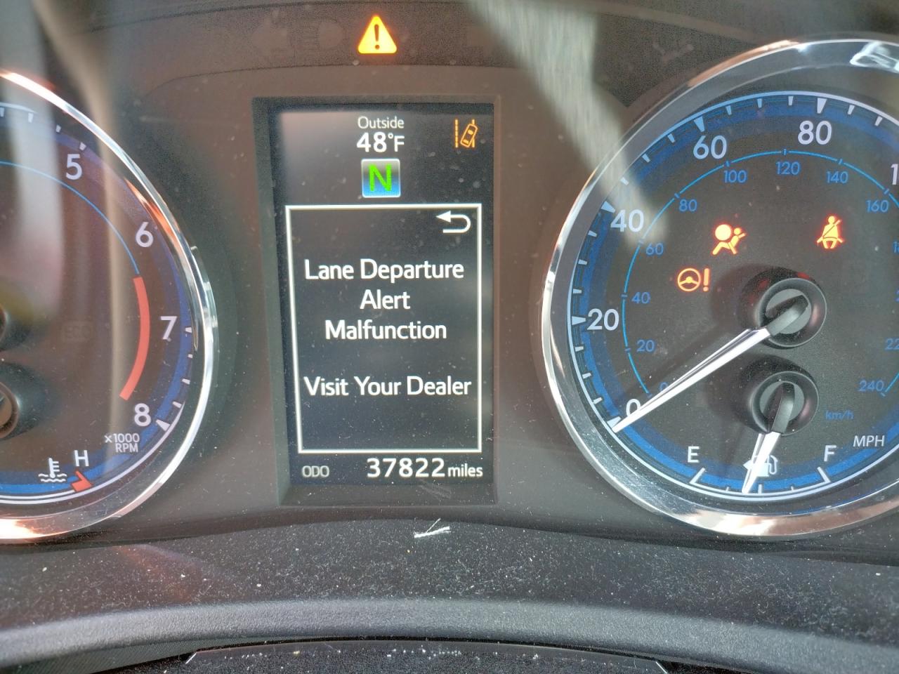 Photo 8 from auction – 2017 TOYOTA COROLLA L with VIN 2T1BURHEXHC808486