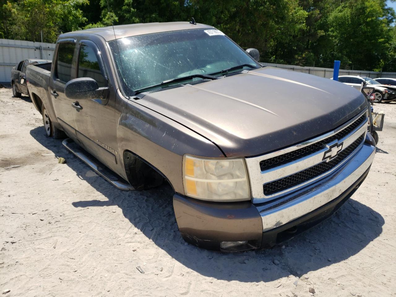 CHEVROLET SILVERADO 2007 with VIN 2GCEK13M971675249 - Photo from auction