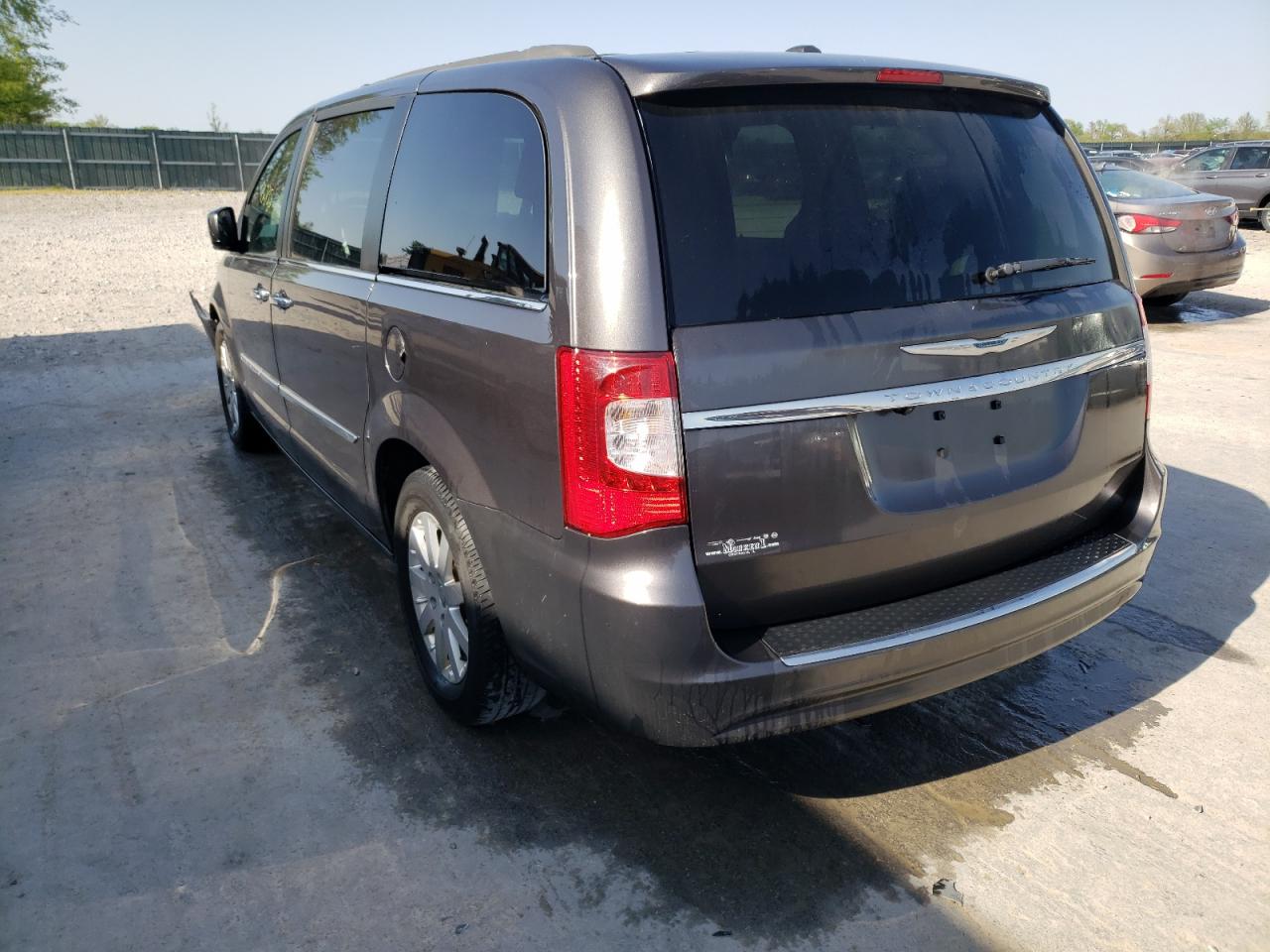 Photo 15 from auction – 2016 CHRYSLER TOWN & COU with VIN 2C4RC1BG6GR188859