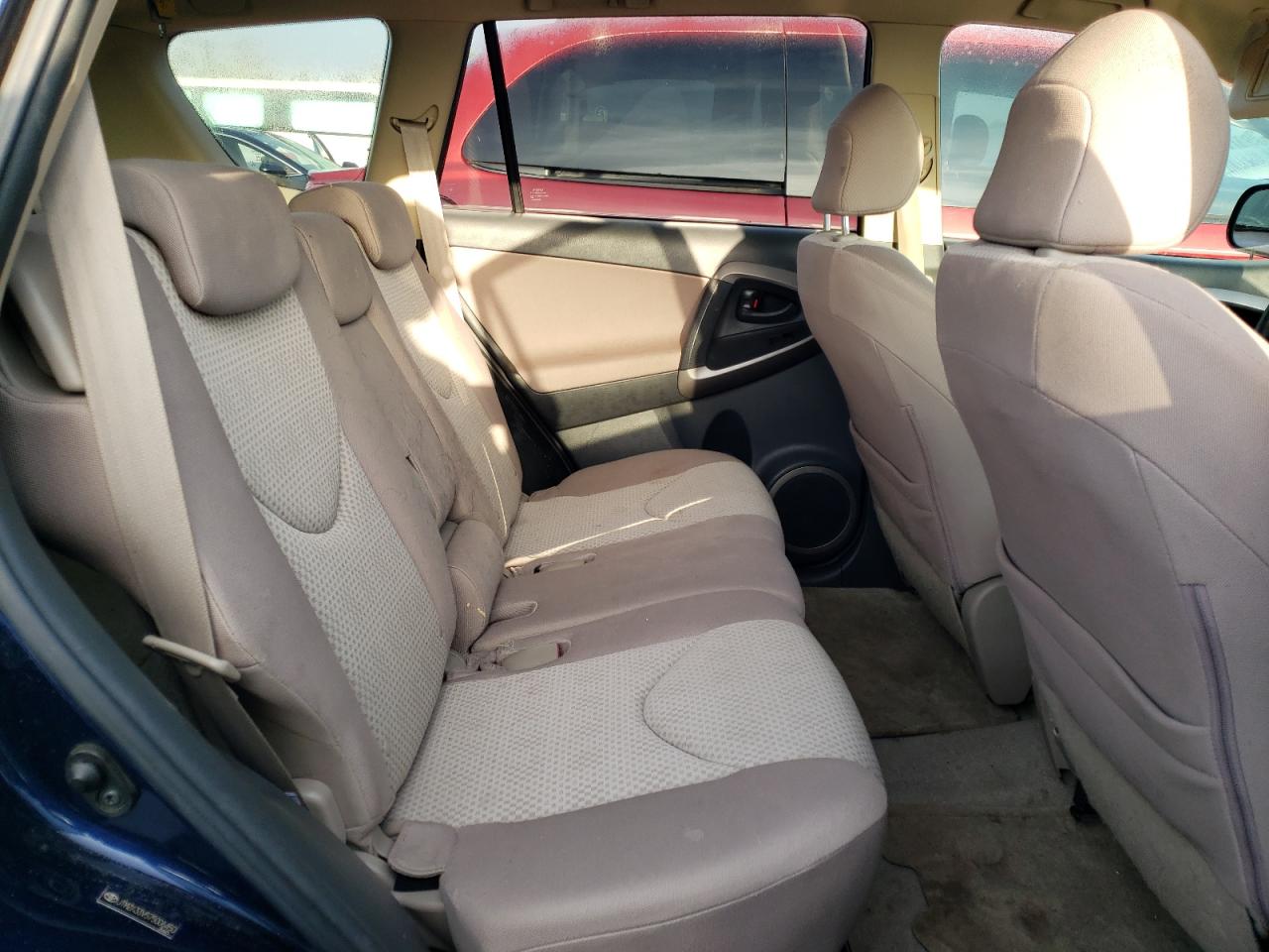 Photo 6 from auction – 2007 TOYOTA RAV4 with VIN JTMZK33V575006450