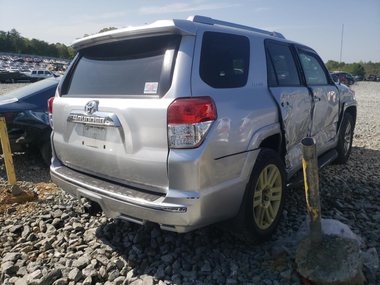 Photo 4 from auction – 2012 TOYOTA 4RUNNER SR with VIN JTEBU5JR7C5089513