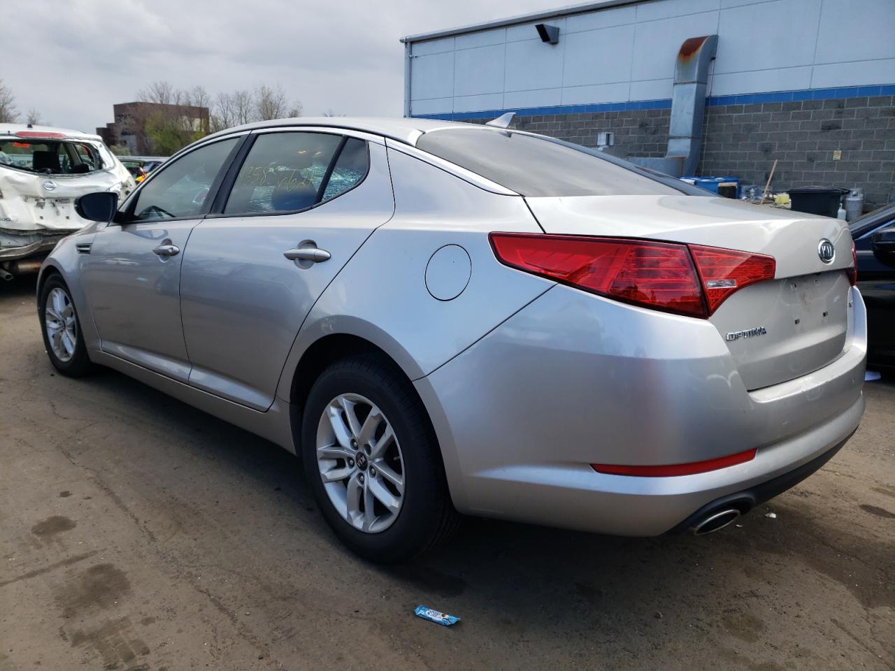 Photo 3 from auction – 2011 KIA OPTIMA LX with VIN KNAGM4A75B5106498