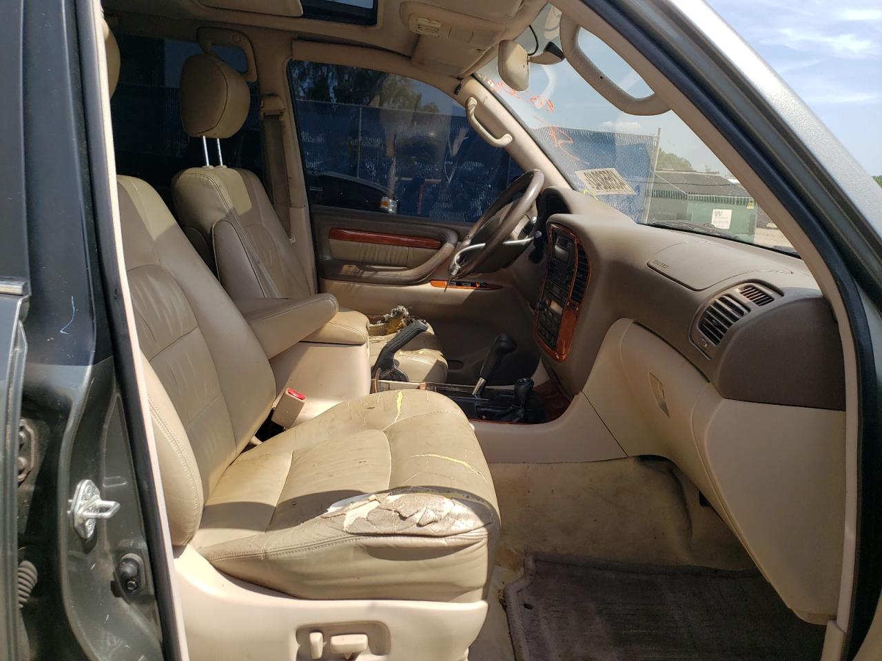 Photo 5 from auction – 1999 LEXUS LX 470 with VIN JT6HT00W2X0043044