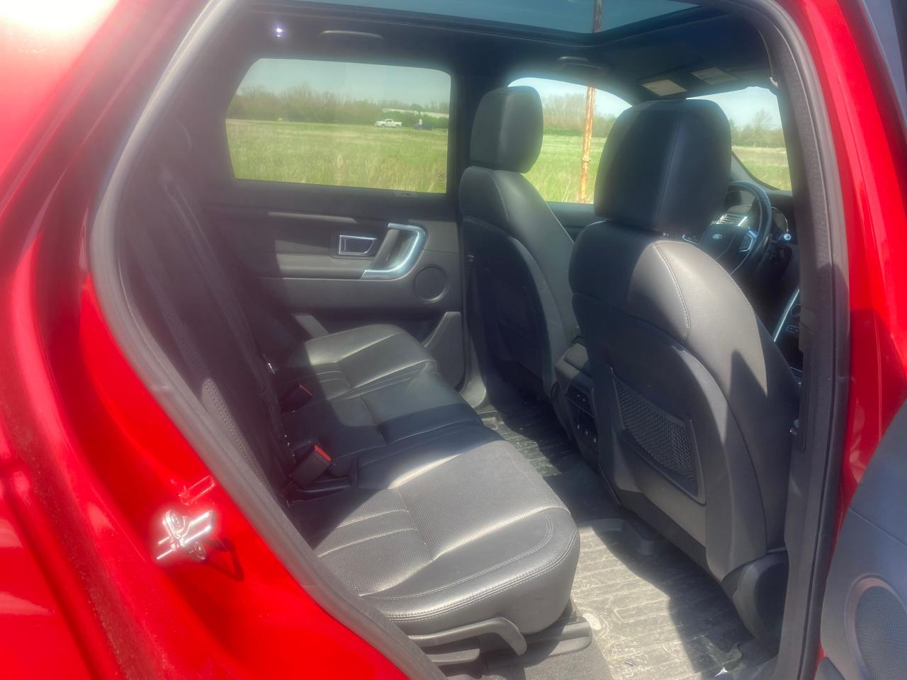 Photo 6 from auction – 2016 LAND ROVER DISCOVERY with VIN SALCR2BG6GH555080