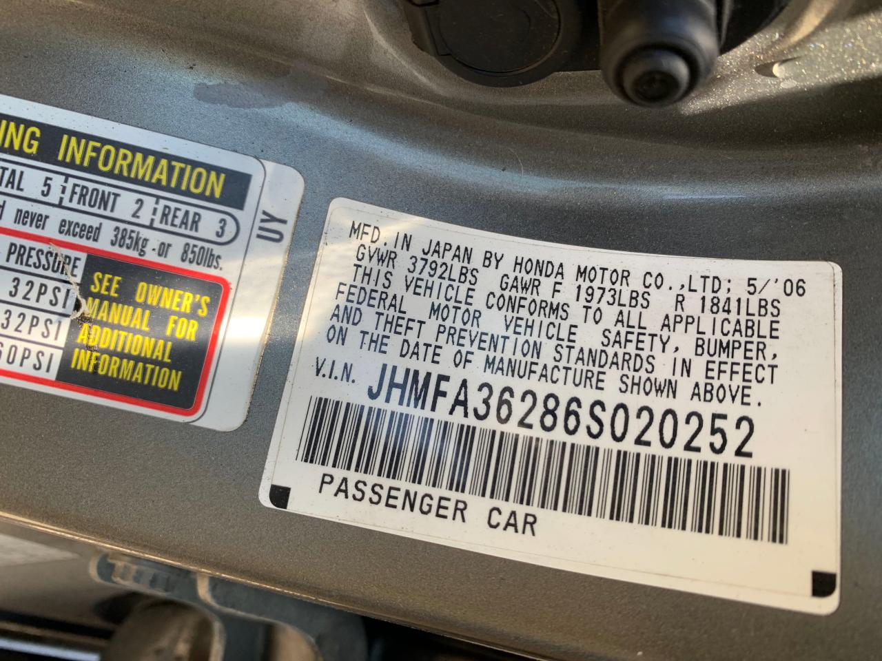 Photo 10 from auction – 2006 HONDA CIVIC HYBR with VIN JHMFA36286S020252