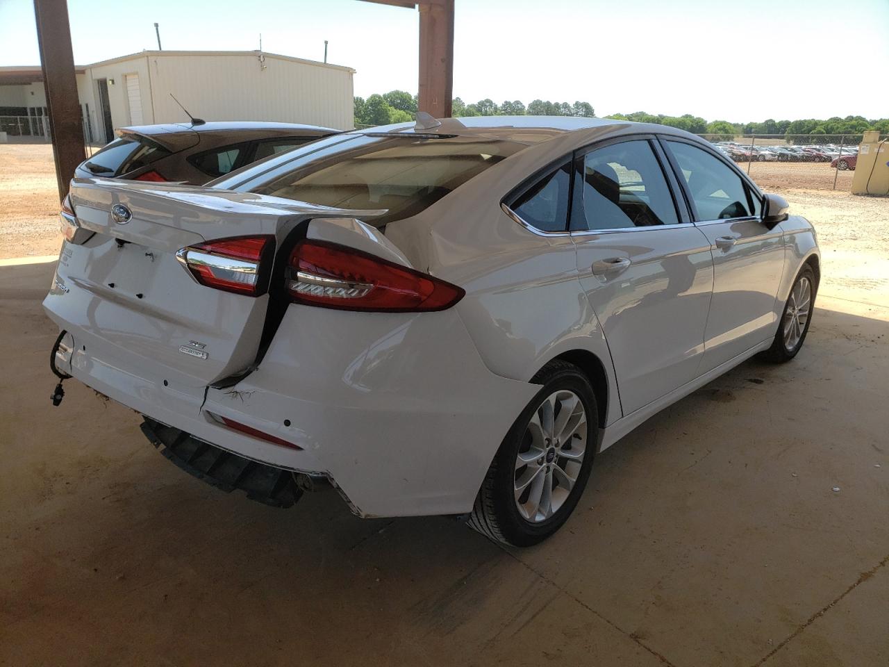 Photo 4 from auction – 2019 FORD FUSION SE with VIN 3FA6P0HD2KR193581