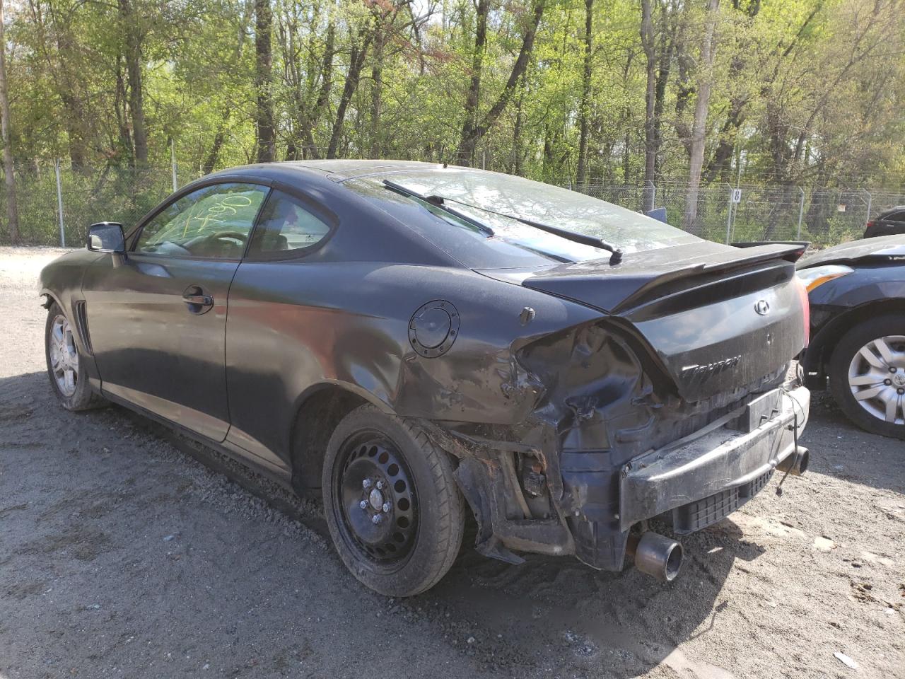 Photo 3 from auction – 2004 HYUNDAI TIBURON with VIN KMHHM65D64U141266