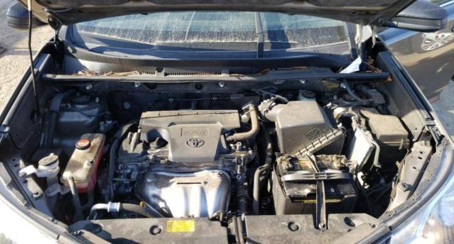 Foto 7 de la subasta – 2015 TOYOTA RAV4 LE con VIN JTMZFREV4FD044356
