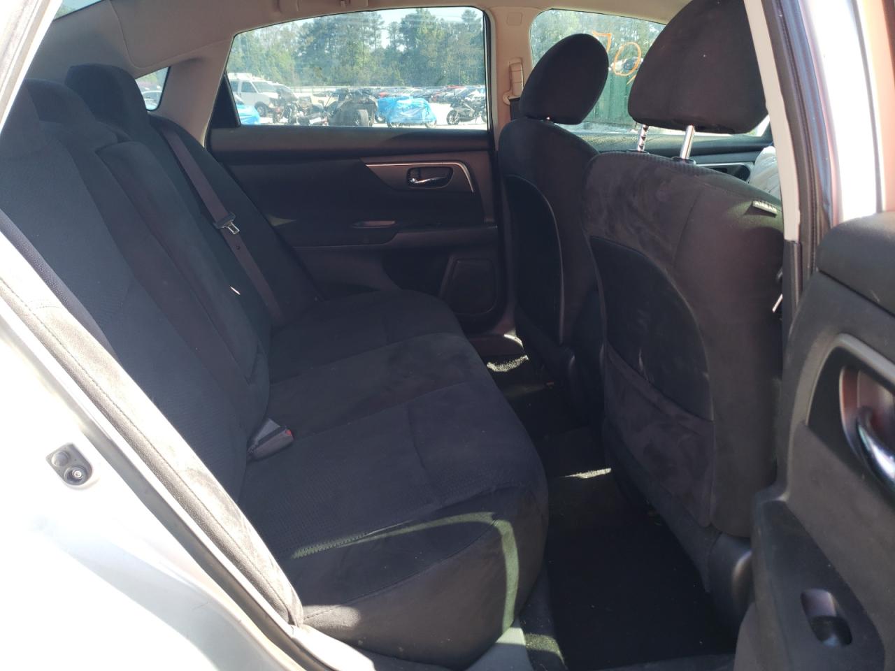 Photo 6 from auction – 2015 NISSAN ALTIMA 2.5 with VIN 1N4AL3APXFC241022