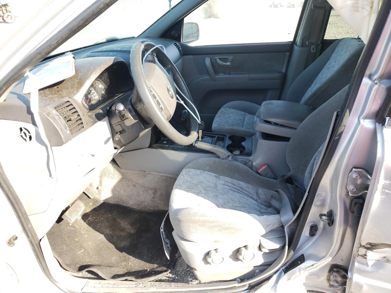 Photo 5 from auction – 2006 KIA SORENTO EX with VIN KNDJD733565508063