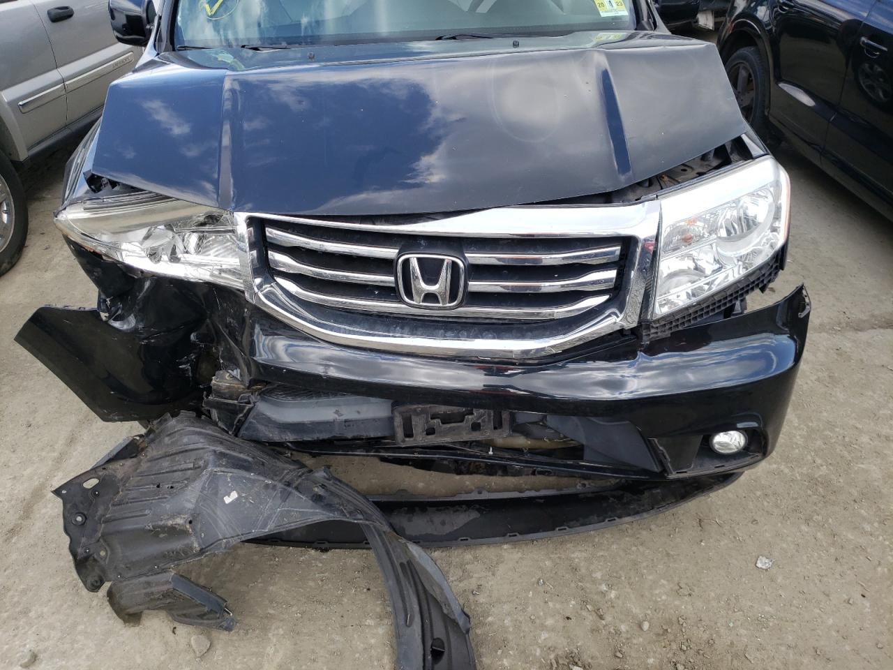 Фото 17 с аукциона – 2014 HONDA PILOT EXL с VIN 5FNYF4H52EB044079