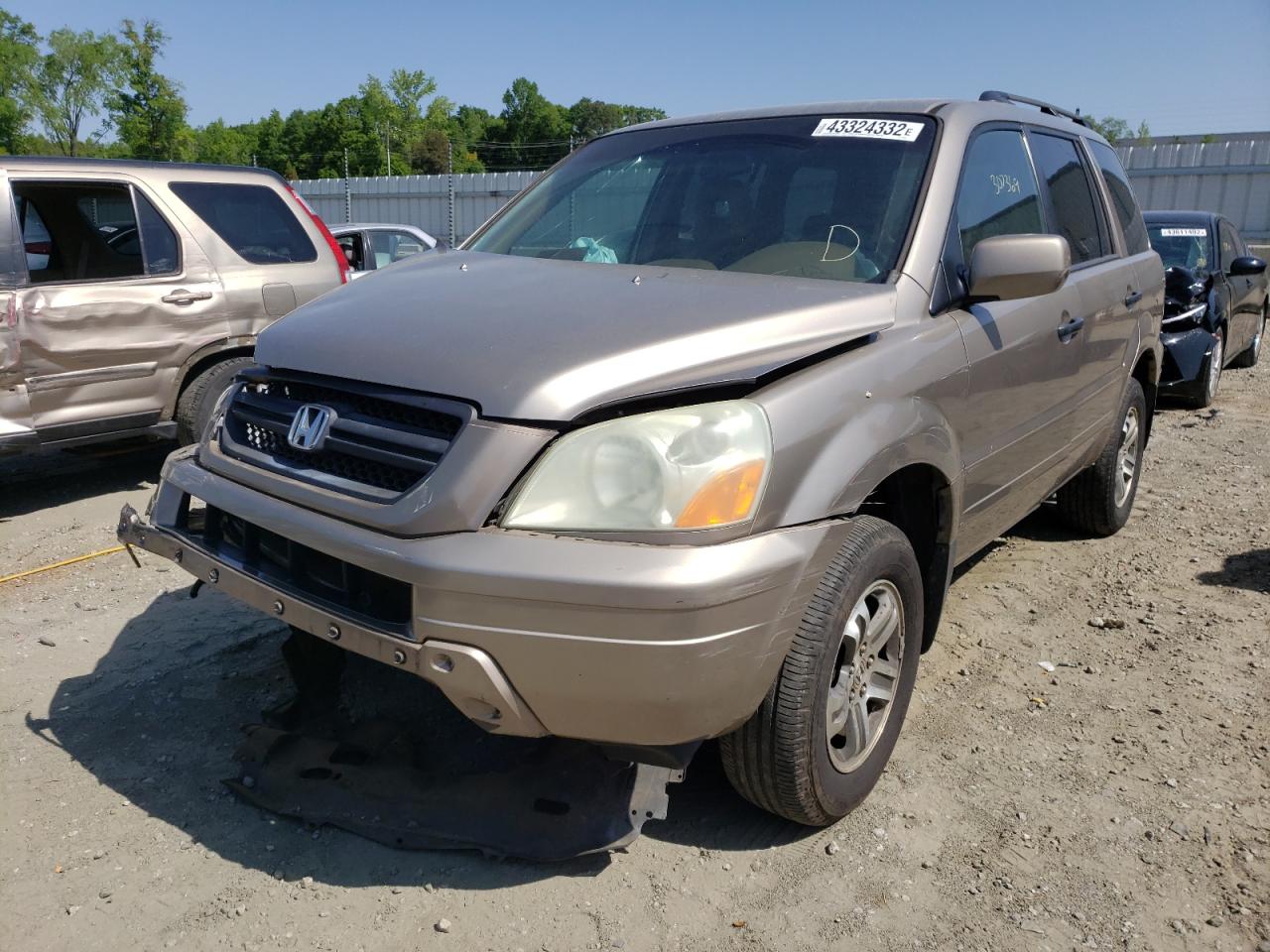 Photo 2 from auction – 2004 HONDA PILOT EXL with VIN 2HKYF18554H550598