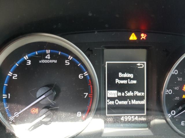 Photo 8 from auction – 2018 TOYOTA RAV4 LE with VIN JTMZFREV4JJ734022