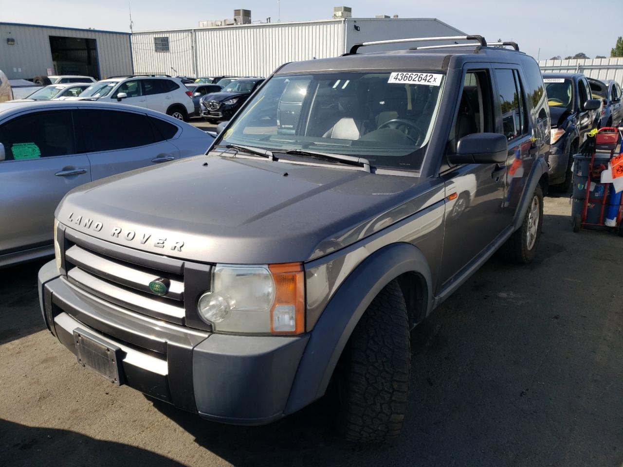 Photo 2 from auction – 2006 LAND ROVER LR3 with VIN SALAE24426A382249