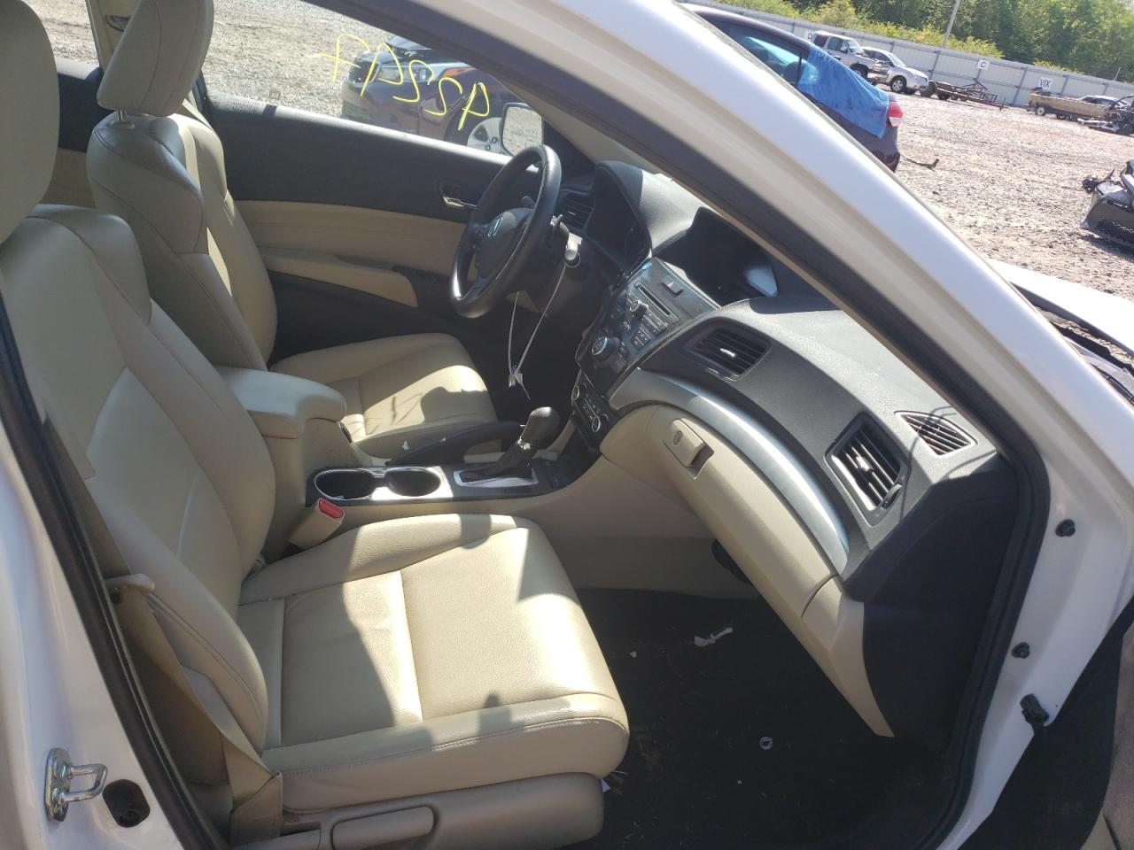 Photo 5 from auction – 2018 ACURA ILX BASE W with VIN 19UDE2F32JA006377