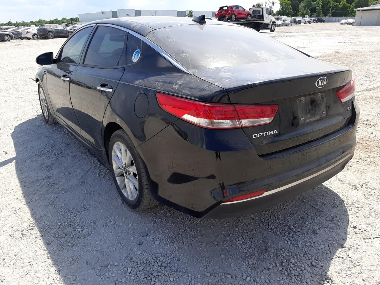 Photo 3 from auction – 2016 KIA OPTIMA EX with VIN 5XXGU4L37GG042075