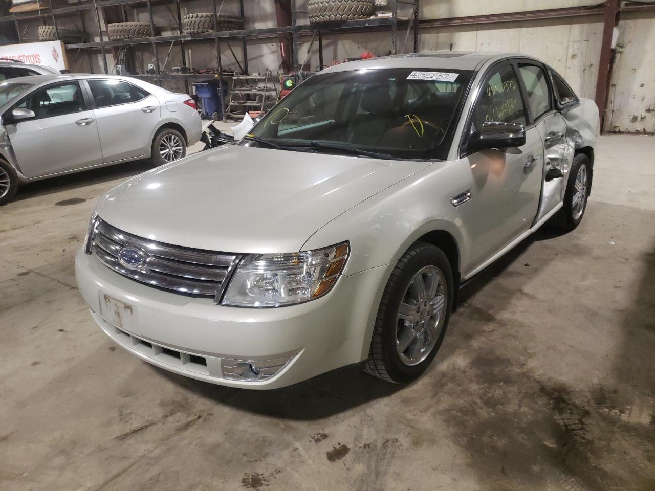 Photo 2 from auction – 2008 FORD TAURUS LIM with VIN 1FAHP25W68G107022