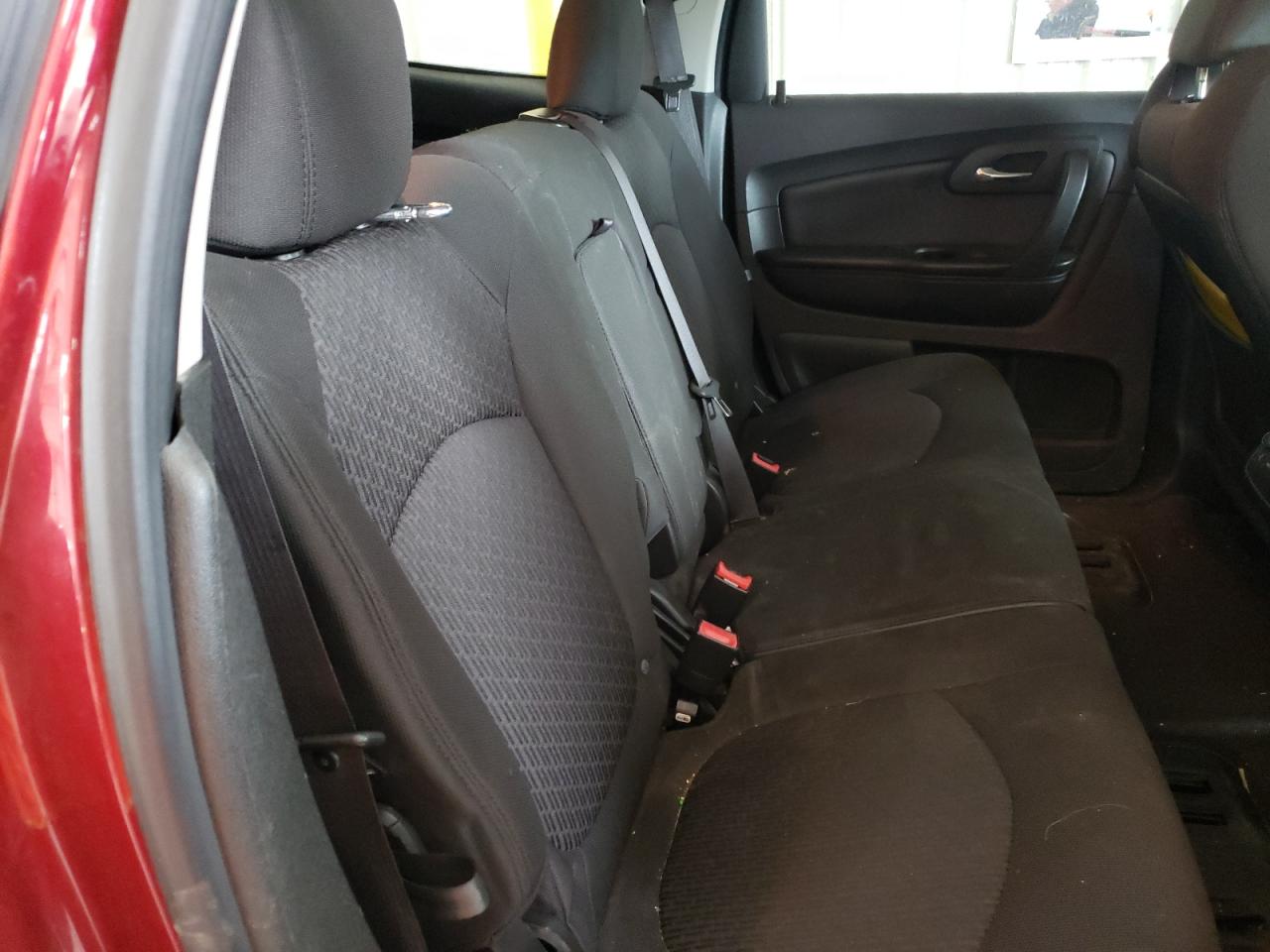 Photo 6 from auction – 2010 CHEVROLET TRAVERSE L with VIN 1GNLVFED1AS149480