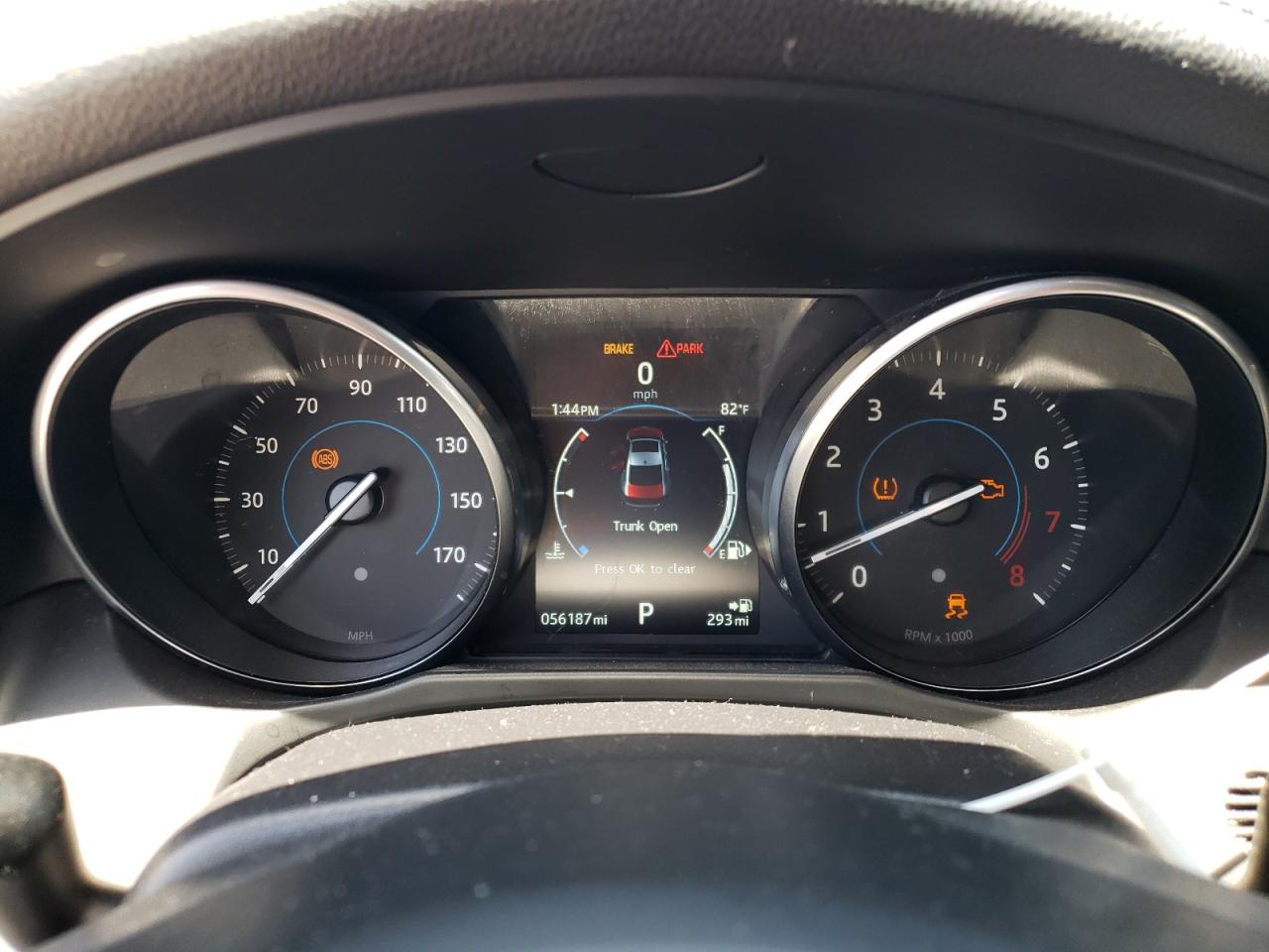 Photo 8 from auction – 2017 JAGUAR XF with VIN SAJBR4BV0HCY33176