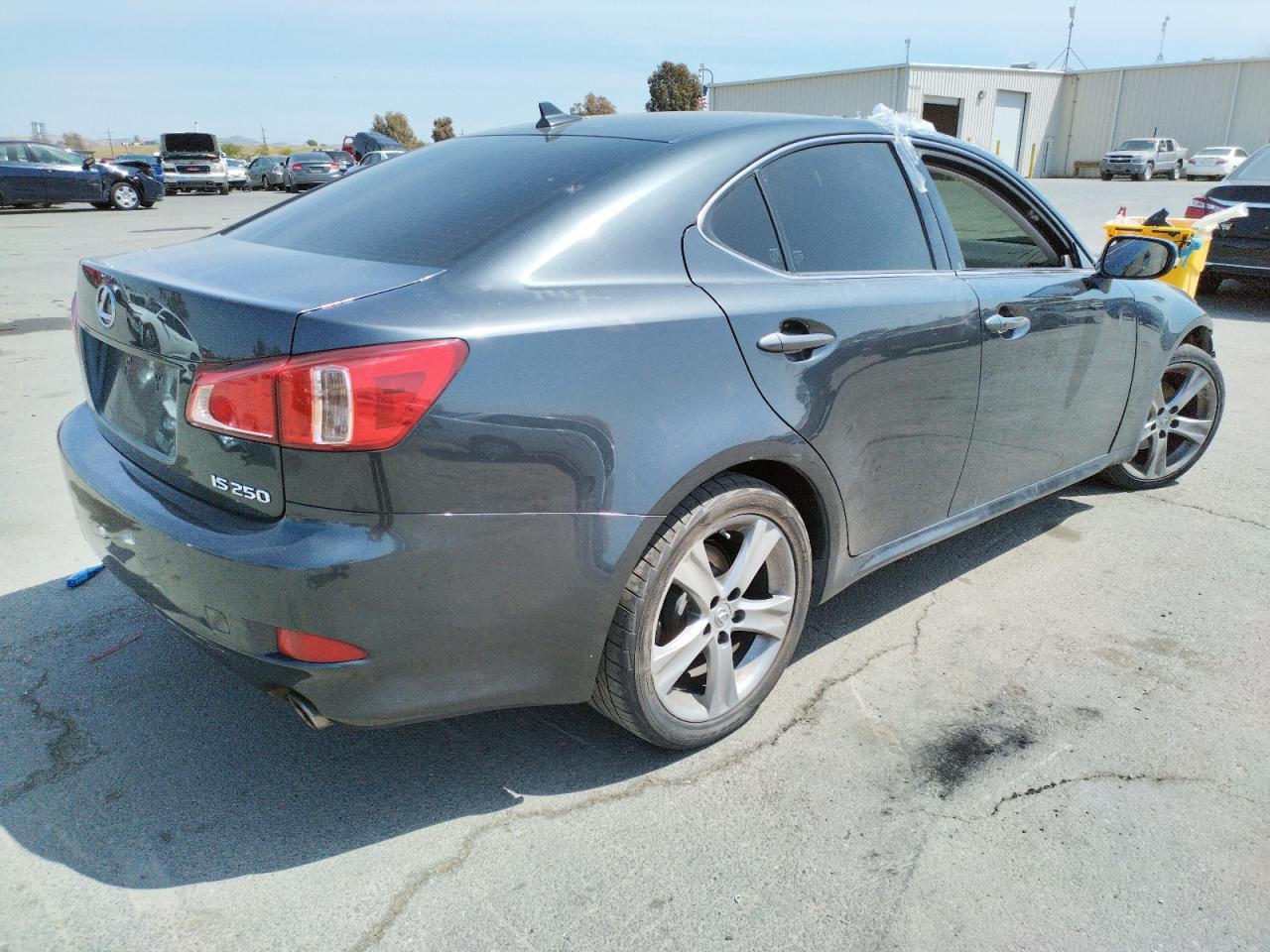 Photo 4 from auction – 2011 LEXUS IS 250 with VIN JTHBF5C24B5154829
