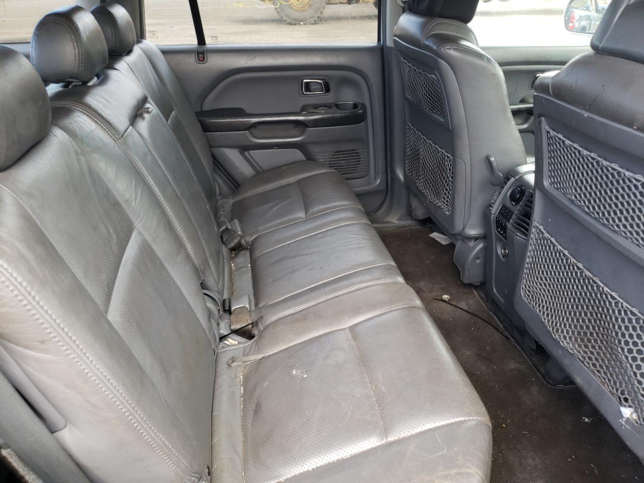 Photo 6 from auction – 2004 HONDA PILOT EXL with VIN 2HKYF18684H517183